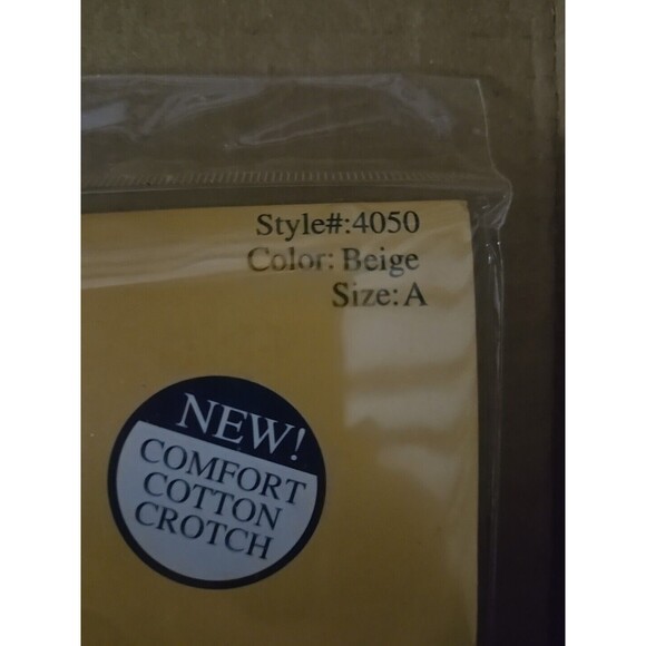 Isadora Comfort Sheer Pantyhose Beige Size A Style #4050 Reinforced Toe NEW Hose - Picture 4 of 6